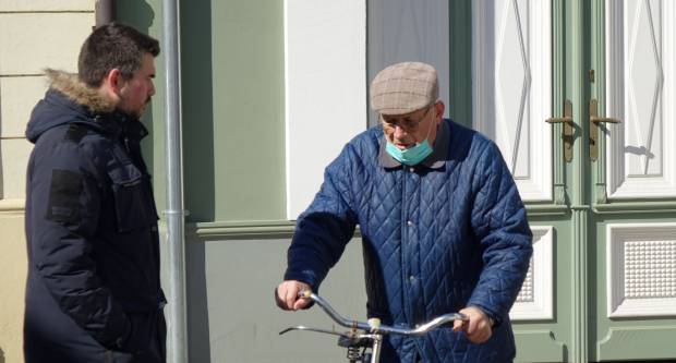 FOTO: Sunce je u šetnju izmamilo brojne Požežanke i Požežane, 12.3.2022.