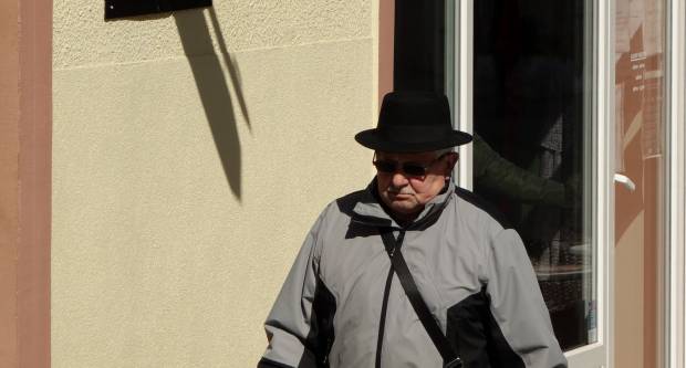 FOTO: Sunce je u šetnju izmamilo brojne Požežanke i Požežane, 12.3.2022.