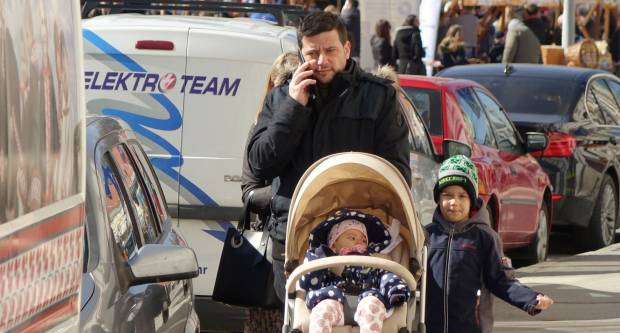 FOTO: Sunce je u šetnju izmamilo brojne Požežanke i Požežane, 12.3.2022.