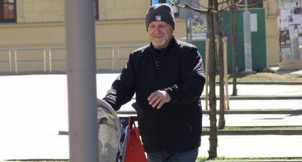 FOTO: Sunce je u šetnju izmamilo brojne Požežanke i Požežane, 12.3.2022.