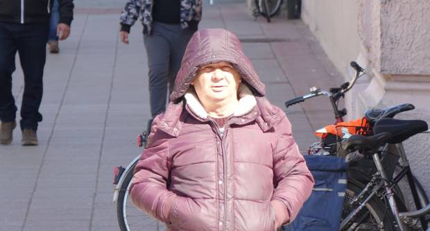 FOTO: Sunce je u šetnju izmamilo brojne Požežanke i Požežane, 12.3.2022.