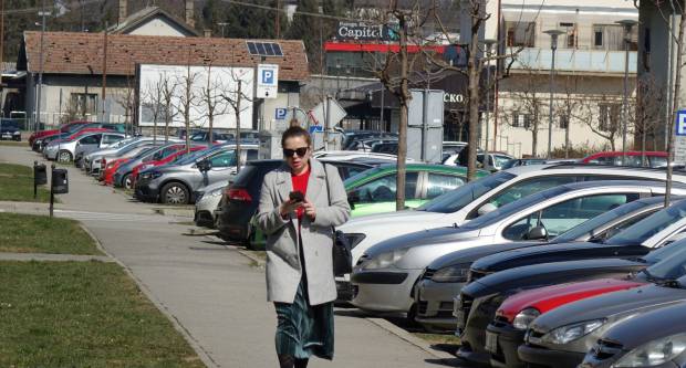 FOTO: Sunce je u šetnju izmamilo brojne Požežanke i Požežane, 12.3.2022.