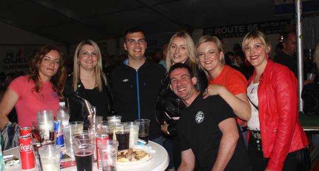 Na 11. Moto susretima u Pleternici mnogobrojni posjetitelji uživali u koncertu ʺOpće opasnostiʺ