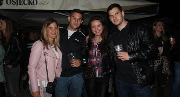 Na 11. Moto susretima u Pleternici mnogobrojni posjetitelji uživali u koncertu ʺOpće opasnostiʺ