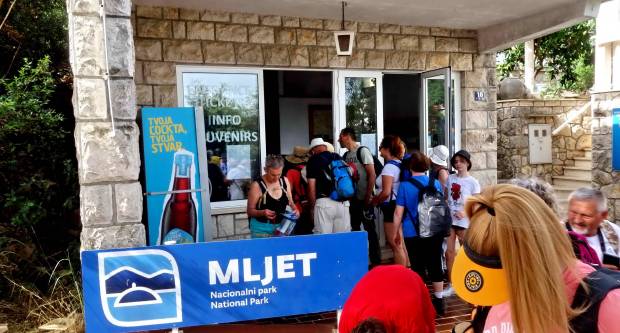 FOTO: HPD Gojzerica Požega posjetila Nacionalni park Mljet