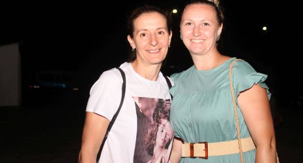 MEĐUNARODNI KONJIČKI TURNIR U PLETERNICI: Održana prva konjička noćna utrka u svijetu