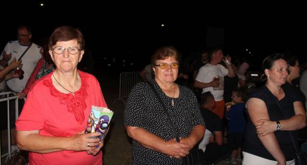 MEĐUNARODNI KONJIČKI TURNIR U PLETERNICI: Održana prva konjička noćna utrka u svijetu