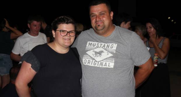 MEĐUNARODNI KONJIČKI TURNIR U PLETERNICI: Održana prva konjička noćna utrka u svijetu