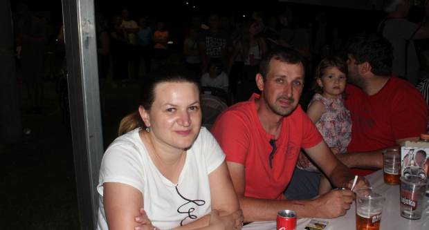 MEĐUNARODNI KONJIČKI TURNIR U PLETERNICI: Održana prva konjička noćna utrka u svijetu