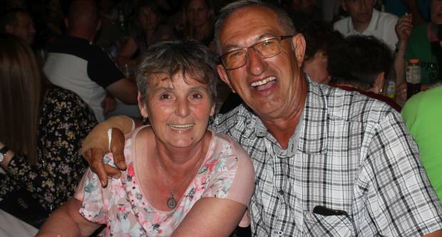 MEĐUNARODNI KONJIČKI TURNIR U PLETERNICI: Održana prva konjička noćna utrka u svijetu