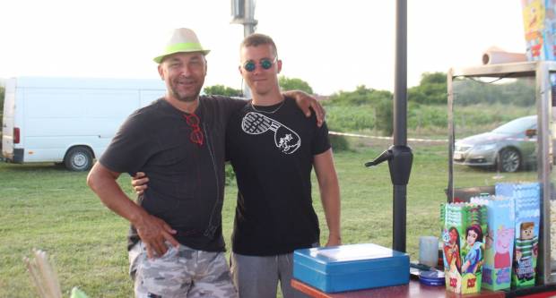 MEĐUNARODNI KONJIČKI TURNIR U PLETERNICI: Održana prva konjička noćna utrka u svijetu