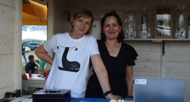 MEĐUNARODNI KONJIČKI TURNIR U PLETERNICI: Održana prva konjička noćna utrka u svijetu