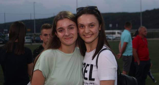 MEĐUNARODNI KONJIČKI TURNIR U PLETERNICI: Održana prva konjička noćna utrka u svijetu