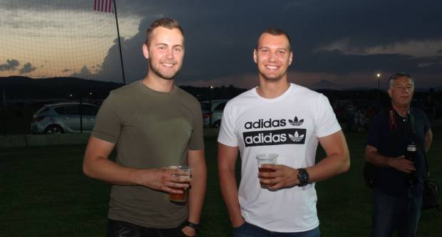 MEĐUNARODNI KONJIČKI TURNIR U PLETERNICI: Održana prva konjička noćna utrka u svijetu