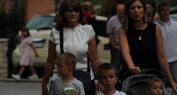 FOTOGALERIJA: Peta večer Devetnice Gospi od Suza