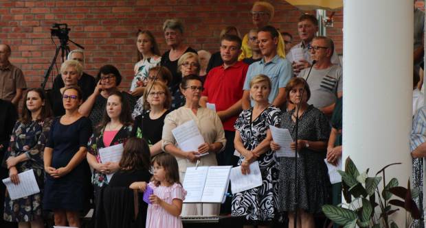 FOTOGALERIJA: Peta večer Devetnice Gospi od Suza