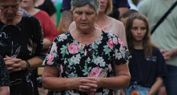 FOTOGALERIJA: Peta večer Devetnice Gospi od Suza