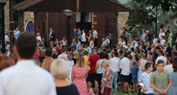 FOTOGALERIJA: Peta večer Devetnice Gospi od Suza