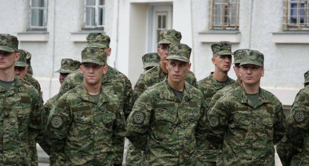 Svečani mimohod povodom 31. obljetnice oslobođenja Vojarne 123. brigade i Dana hrvatskih branitelja PSŽ