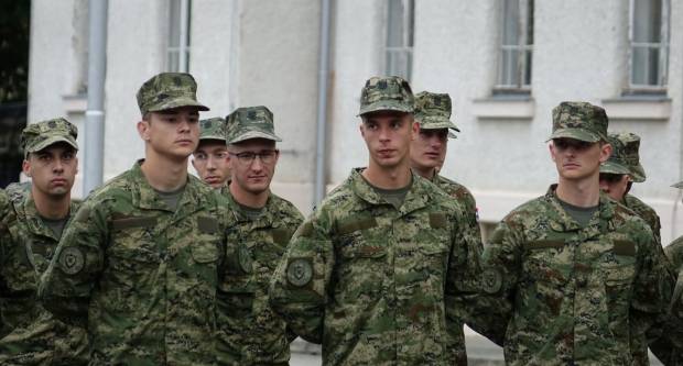 Svečani mimohod povodom 31. obljetnice oslobođenja Vojarne 123. brigade i Dana hrvatskih branitelja PSŽ