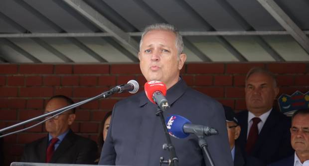 Svečani mimohod povodom 31. obljetnice oslobođenja Vojarne 123. brigade i Dana hrvatskih branitelja PSŽ