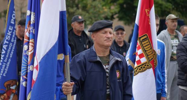 Svečani mimohod povodom 31. obljetnice oslobođenja Vojarne 123. brigade i Dana hrvatskih branitelja PSŽ