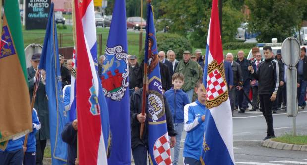 Svečani mimohod povodom 31. obljetnice oslobođenja Vojarne 123. brigade i Dana hrvatskih branitelja PSŽ