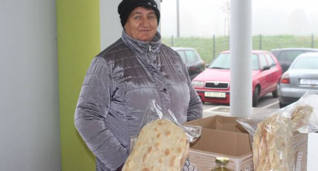 JESEN U PLETERNICI: Održan veliki Jesenski sajam i Kestenijada