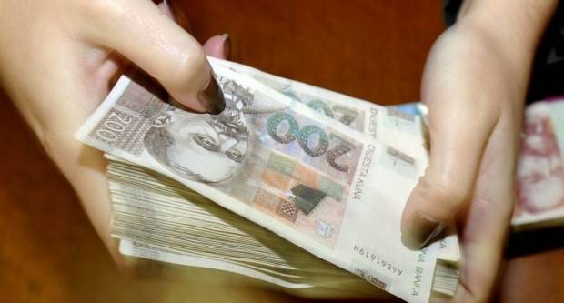 Direktorica i direktor  poduzeća iz Slavonskog Broda utajili porez i priskrbili sebi više stotina tisuća kuna