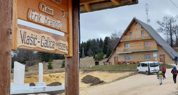 FOTOGALERIJA: HPD ʺGojzericaʺ Požega na zimskom usponu - Vlašić BiH