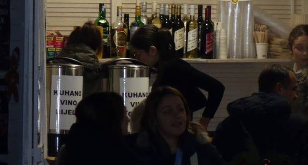 FOTOGALERIJA: Advent u Požegi uz Klapu sv. Lovre