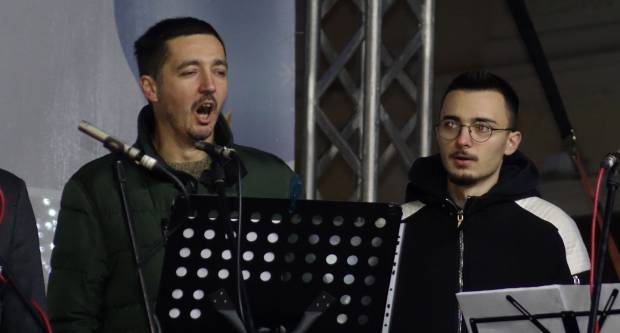 FOTOGALERIJA: Advent u Požegi uz Klapu sv. Lovre