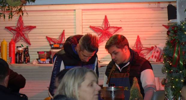 FOTOGALERIJA: Advent u Požegi uz Klapu sv. Lovre