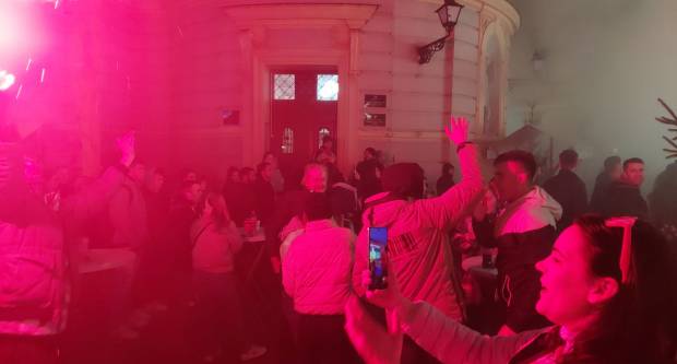 Požežani kao jedno bodrili ʺVatreneʺ