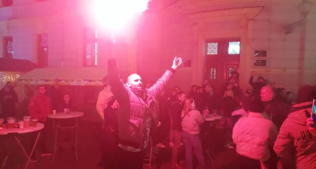 Požežani kao jedno bodrili ʺVatreneʺ