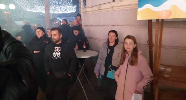 Požežani kao jedno bodrili ʺVatreneʺ