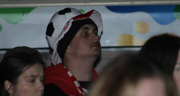 ʺMALO NAS JE, ALI NAS IMAʺ: Požežani na javnom gledanju jučerašnje utakmice