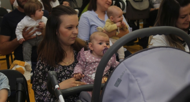 FOTOGALERIJA: Gradonačelnica Marija Šarić darivala novorođenu djecu