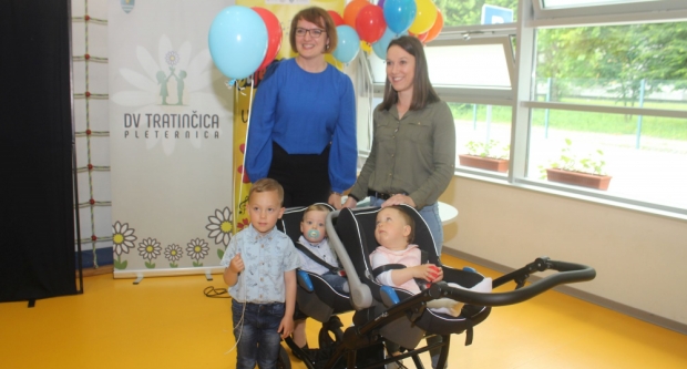 FOTOGALERIJA: Gradonačelnica Marija Šarić darivala novorođenu djecu