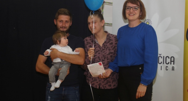 FOTOGALERIJA: Gradonačelnica Marija Šarić darivala novorođenu djecu
