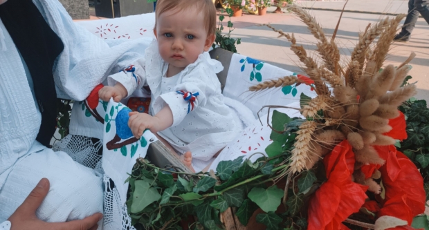 ODRŽANA 40. MEĐUNARODNA SMOTRA FOLKLORA LIDAS: Pleterničke ulice ponovno su bile preplavljene narodnim nošnjama