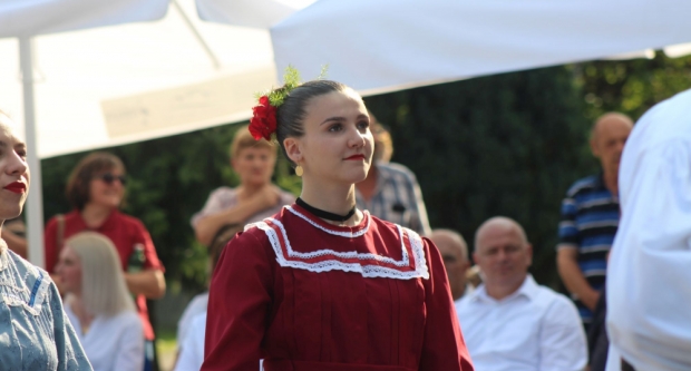 ODRŽANA 40. MEĐUNARODNA SMOTRA FOLKLORA LIDAS: Pleterničke ulice ponovno su bile preplavljene narodnim nošnjama