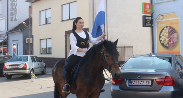 ODRŽANA 40. MEĐUNARODNA SMOTRA FOLKLORA LIDAS: Pleterničke ulice ponovno su bile preplavljene narodnim nošnjama