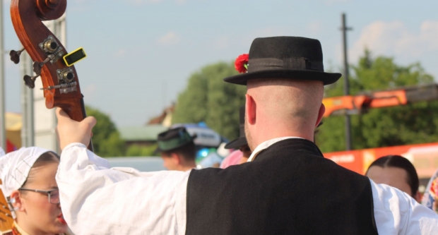 ODRŽANA 40. MEĐUNARODNA SMOTRA FOLKLORA LIDAS: Pleterničke ulice ponovno su bile preplavljene narodnim nošnjama