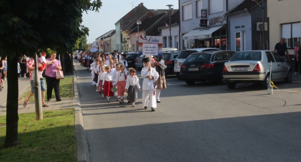 ODRŽANA 40. MEĐUNARODNA SMOTRA FOLKLORA LIDAS: Pleterničke ulice ponovno su bile preplavljene narodnim nošnjama