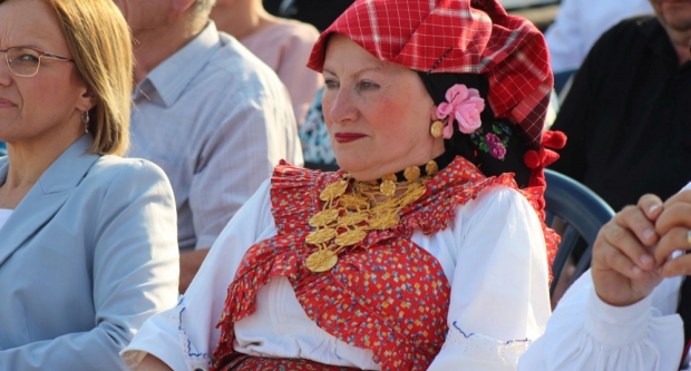 ODRŽANA 40. MEĐUNARODNA SMOTRA FOLKLORA LIDAS: Pleterničke ulice ponovno su bile preplavljene narodnim nošnjama