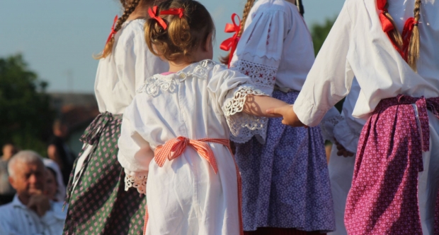 ODRŽANA 40. MEĐUNARODNA SMOTRA FOLKLORA LIDAS: Pleterničke ulice ponovno su bile preplavljene narodnim nošnjama