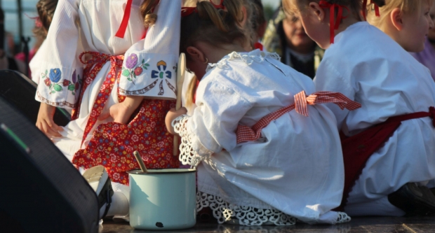 ODRŽANA 40. MEĐUNARODNA SMOTRA FOLKLORA LIDAS: Pleterničke ulice ponovno su bile preplavljene narodnim nošnjama