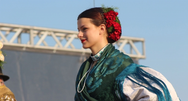 ODRŽANA 40. MEĐUNARODNA SMOTRA FOLKLORA LIDAS: Pleterničke ulice ponovno su bile preplavljene narodnim nošnjama