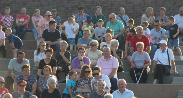 ODRŽANA 40. MEĐUNARODNA SMOTRA FOLKLORA LIDAS: Pleterničke ulice ponovno su bile preplavljene narodnim nošnjama